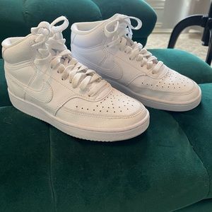 Nike Court Vision Mid